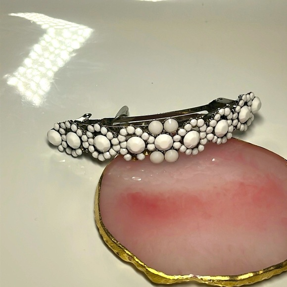 CÄRA N.Y. WHITE CRYSTAL HAIR CLIP VINTAGE - Picture 1 of 9